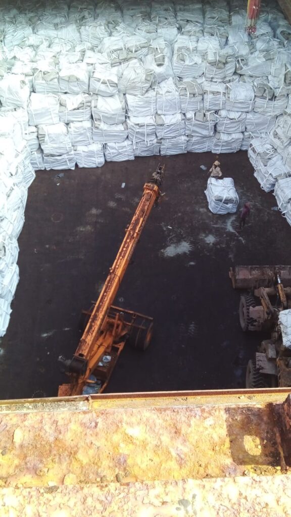 5-HIGH-STACKING-USING-EQUIPEMENTS-2-576×1024