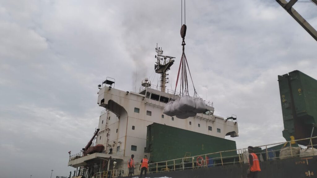 LOADING-OF-BAGS-2-1024×576