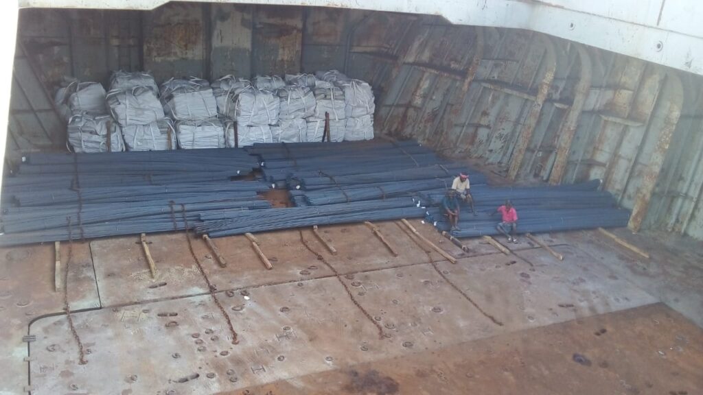 loading-of-steel-cargo-in-twin-decl-1024×576